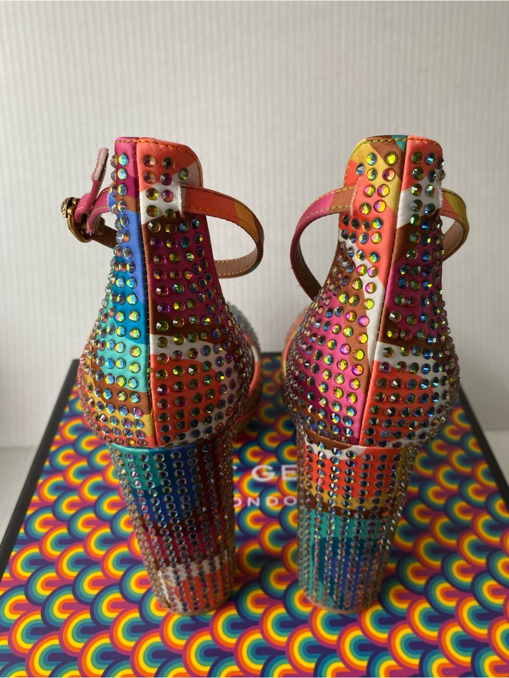 Kurt Geiger Shoreditch Platform Court Heels Rainbow Rhinestone Size 38/ US 7.5 - Picture 7 of 15